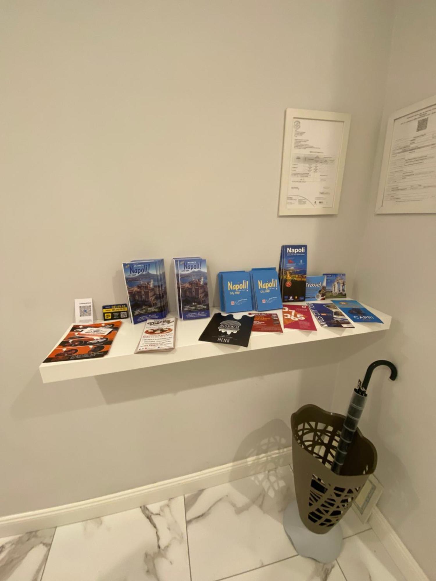 La Dimora Di Marti " Vicino Al Centro Storico Di Napoli" Bed & Breakfast Eksteriør bilde