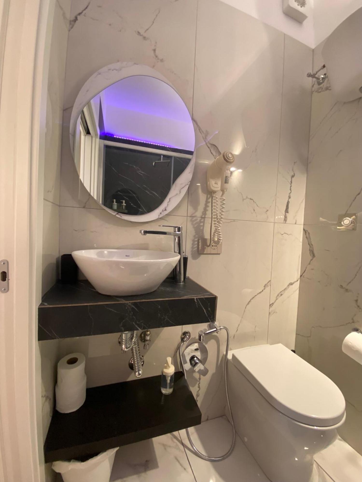 La Dimora Di Marti " Vicino Al Centro Storico Di Napoli" Bed & Breakfast Eksteriør bilde