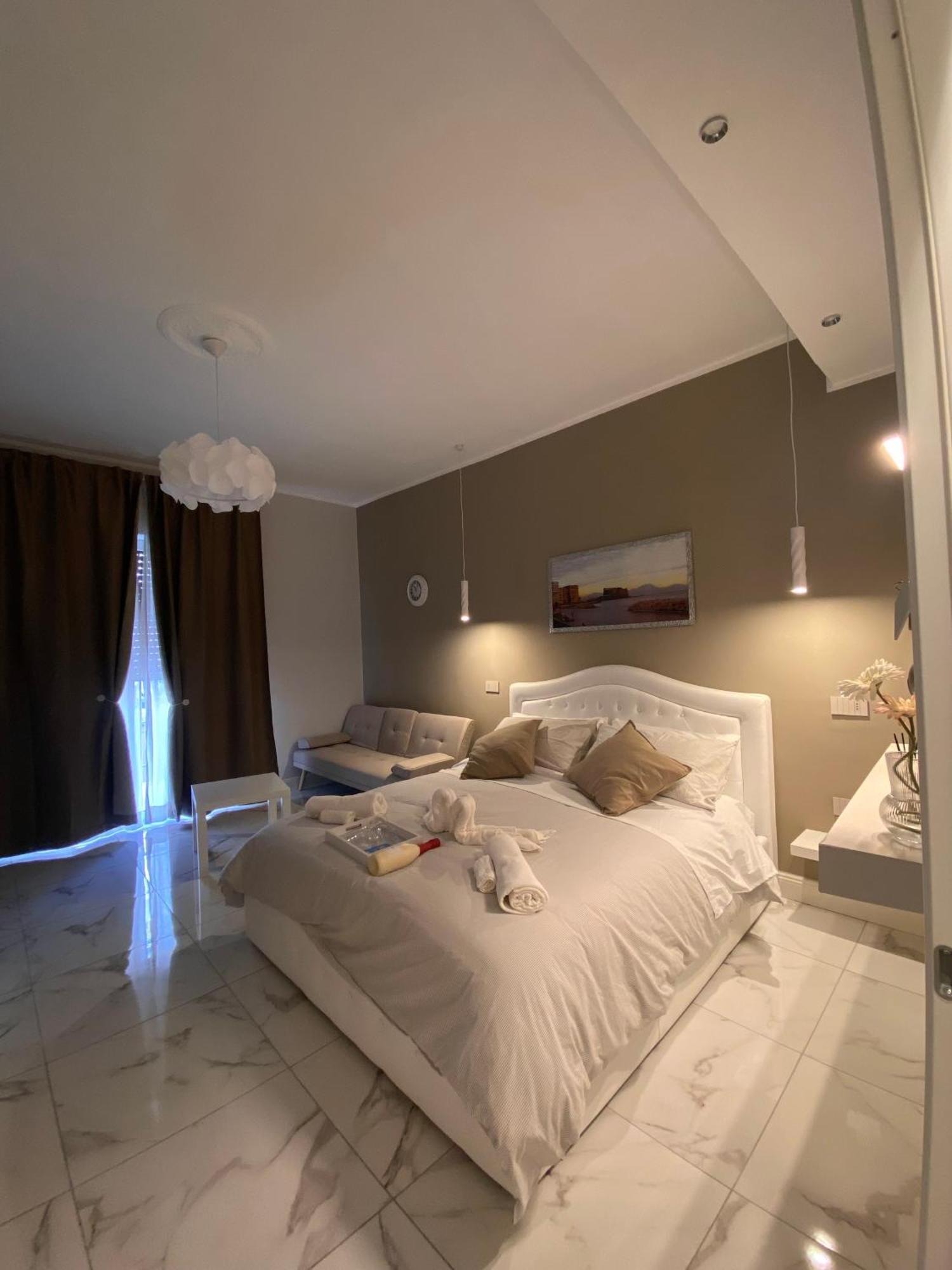 La Dimora Di Marti " Vicino Al Centro Storico Di Napoli" Bed & Breakfast Eksteriør bilde