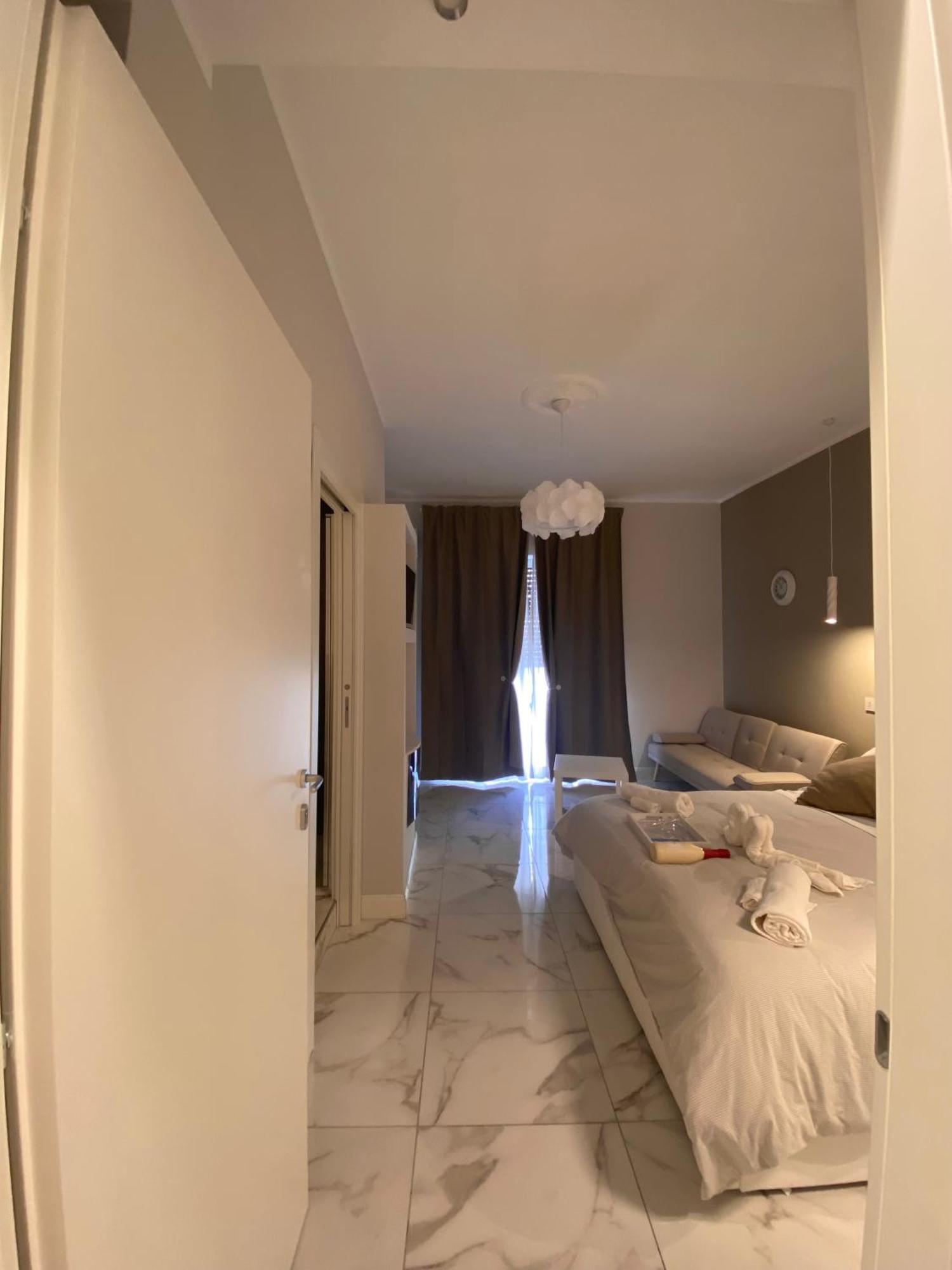 La Dimora Di Marti " Vicino Al Centro Storico Di Napoli" Bed & Breakfast Eksteriør bilde