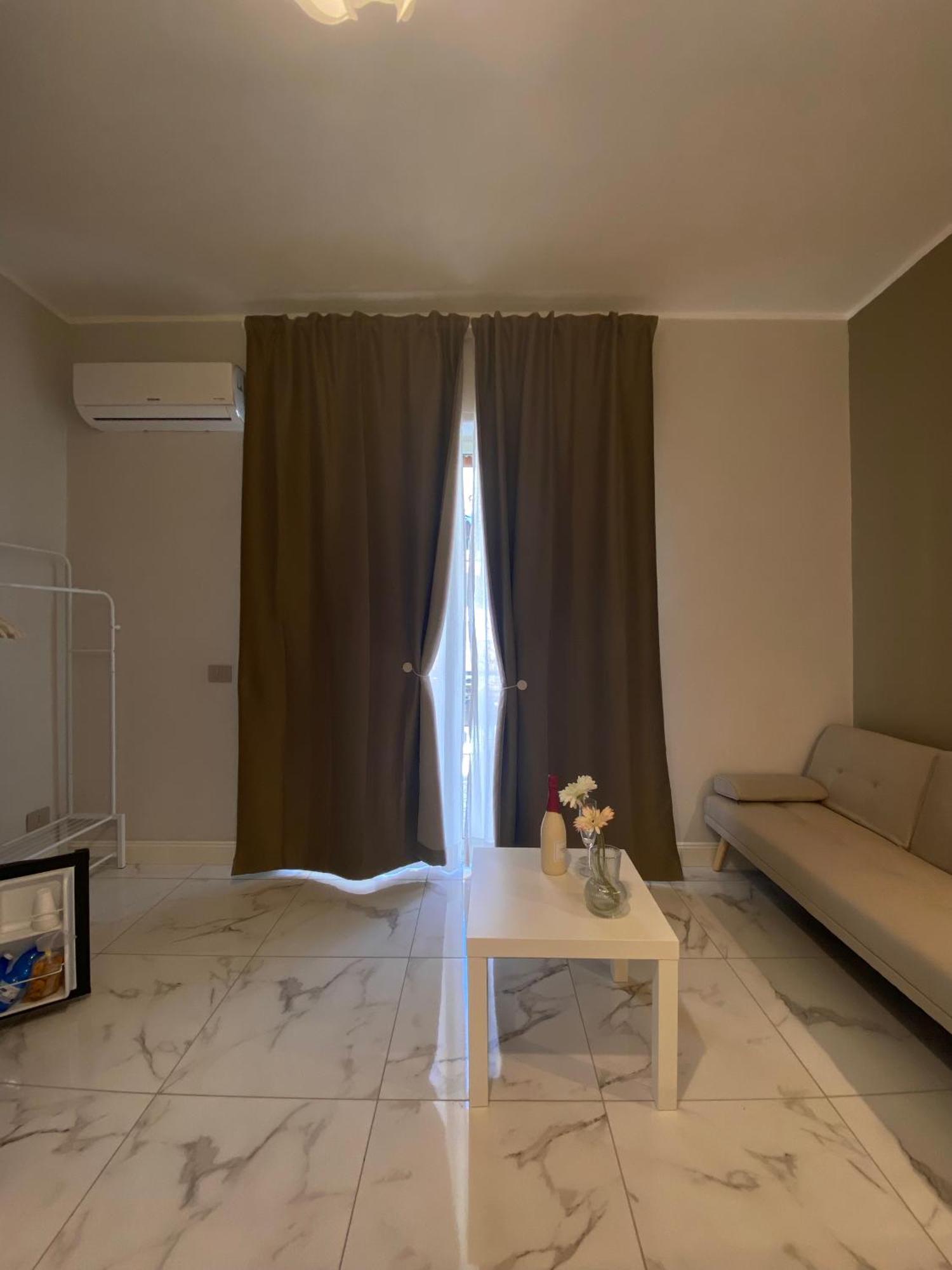 La Dimora Di Marti " Vicino Al Centro Storico Di Napoli" Bed & Breakfast Eksteriør bilde