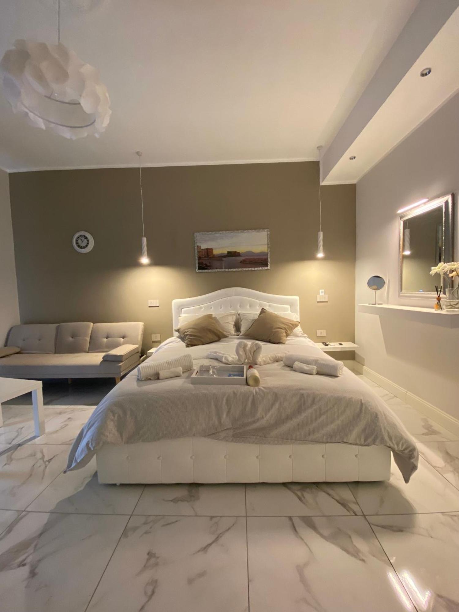 La Dimora Di Marti " Vicino Al Centro Storico Di Napoli" Bed & Breakfast Eksteriør bilde
